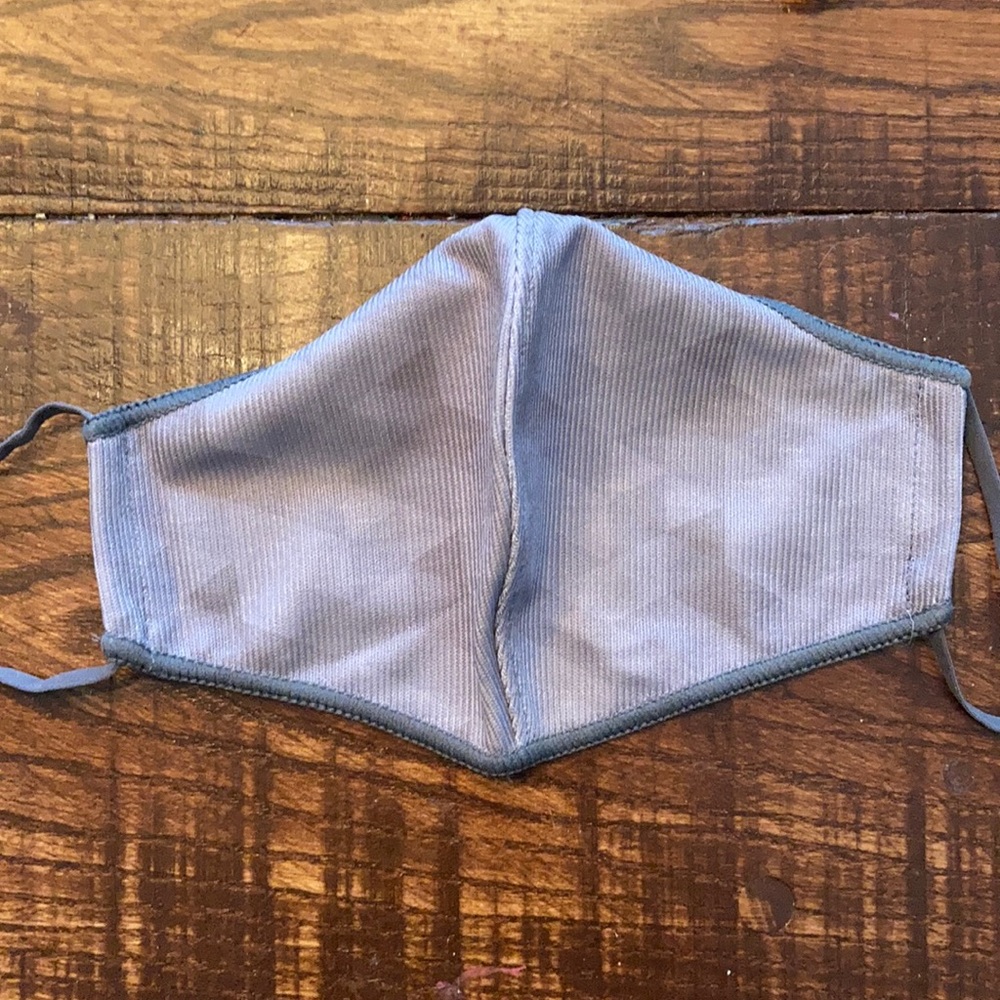 Brand new GEOMETRIC pattern Norwex mask 😷